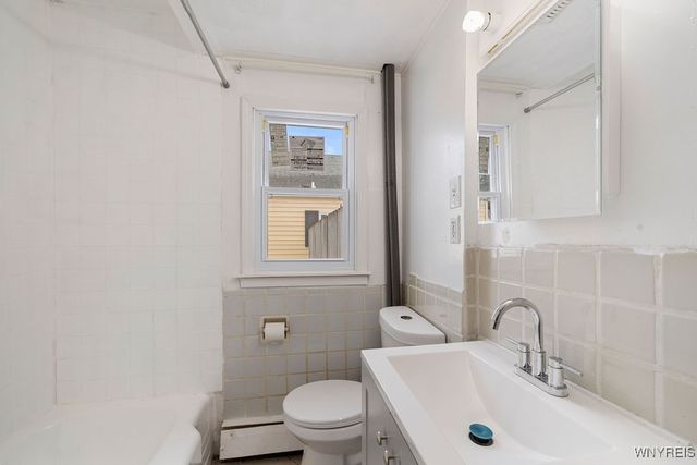 411 81st Street, Niagara Falls, NY 14304