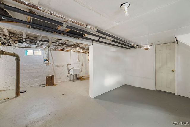 411 81st Street, Niagara Falls, NY 14304