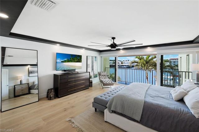 800 River Point DR # 212, Naples, FL 34102