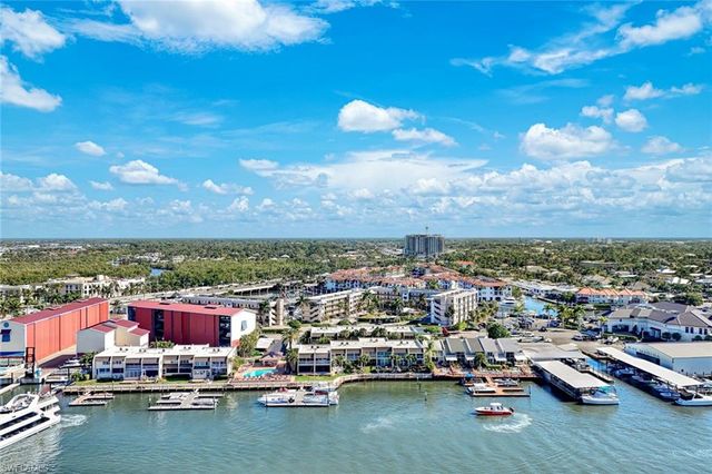 800 River Point DR # 212, Naples, FL 34102