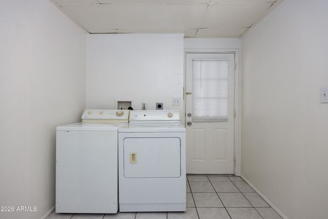 2849 W ALICE Avenue, Phoenix, AZ 85051