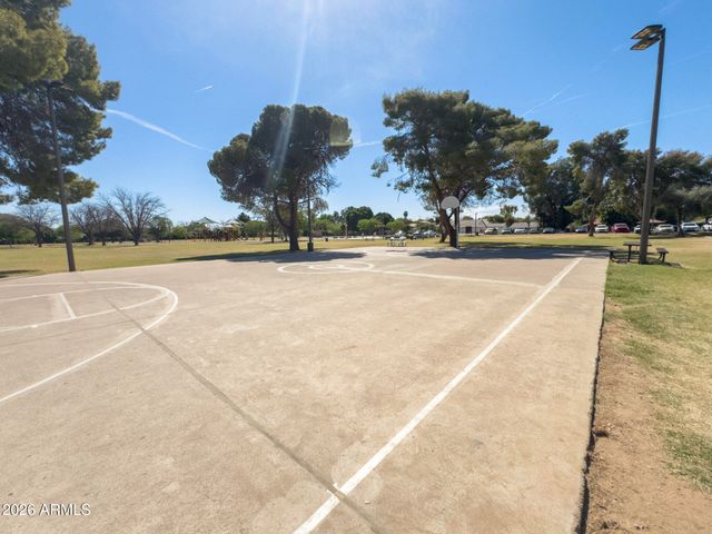2849 W ALICE Avenue, Phoenix, AZ 85051