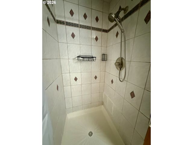 37480 DUBARKO Rd, Sandy, OR 97055
