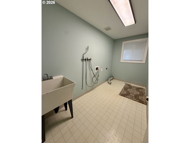 37480 DUBARKO Rd, Sandy, OR 97055