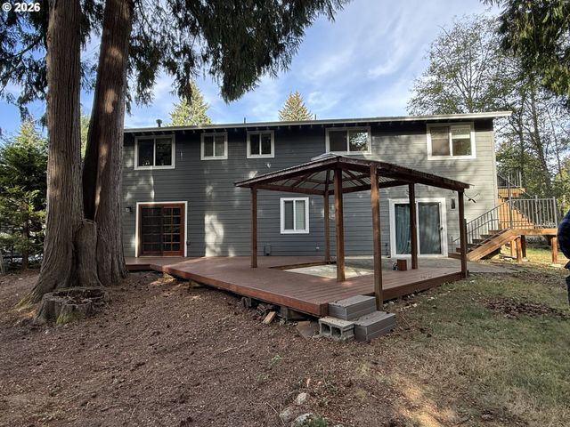 37480 DUBARKO Rd, Sandy, OR 97055