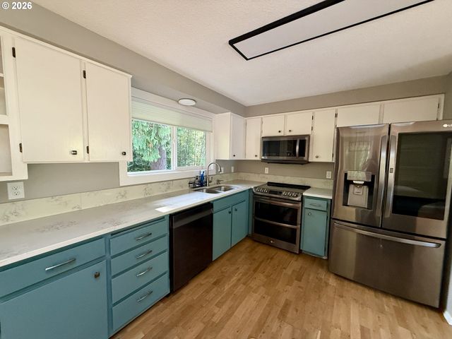 37480 DUBARKO Rd, Sandy, OR 97055