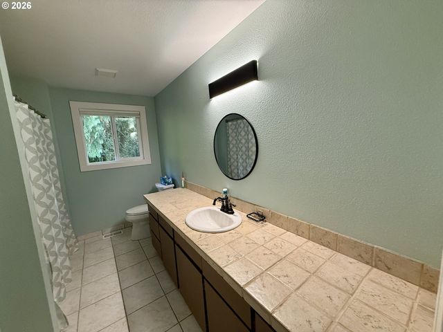 37480 DUBARKO Rd, Sandy, OR 97055