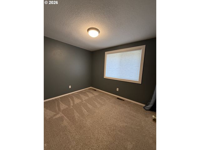 37480 DUBARKO Rd, Sandy, OR 97055
