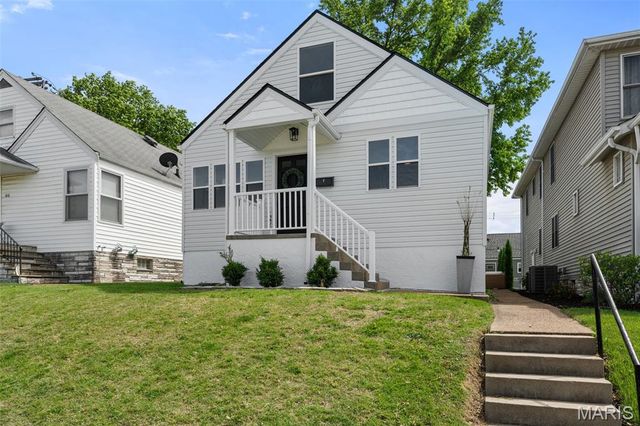 5620 Bischoff Avenue, St Louis, MO 63110