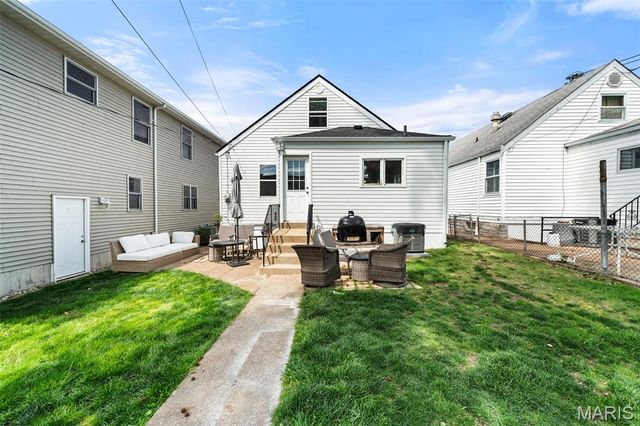 5620 Bischoff Avenue, St Louis, MO 63110
