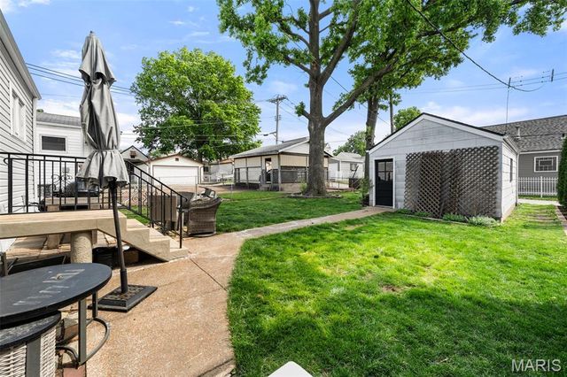 5620 Bischoff Avenue, St Louis, MO 63110