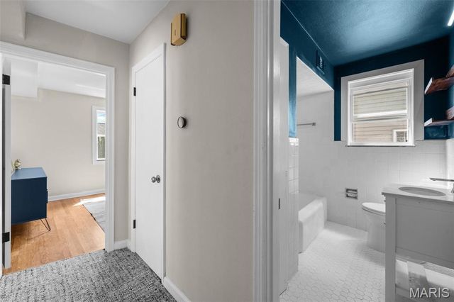 5620 Bischoff Avenue, St Louis, MO 63110