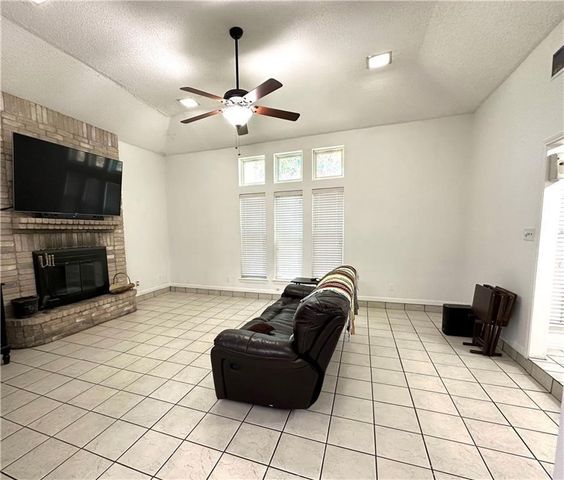 4241 Lake Tahoe Dr, Corpus Christi, TX 78413