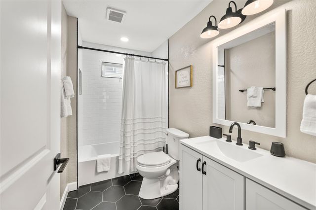 2008 71st Street, Galveston, TX 77551