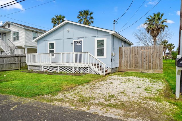 2008 71st Street, Galveston, TX 77551