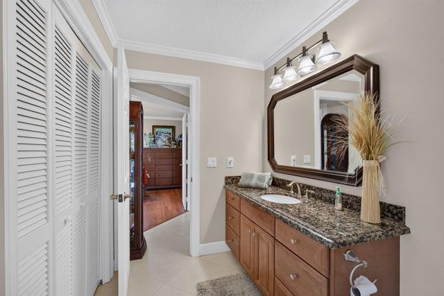 11866 Keswick Way, Palm Beach Gardens, FL 33412