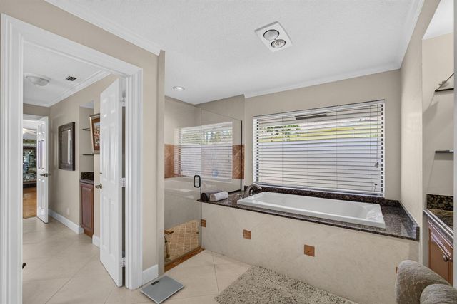 11866 Keswick Way, Palm Beach Gardens, FL 33412