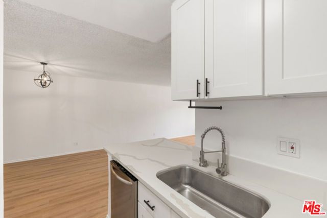 18307 Burbank Boulevard 118, Tarzana (los Angeles), CA 91356