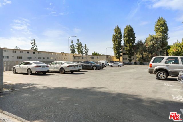 18307 Burbank Boulevard 118, Tarzana (los Angeles), CA 91356