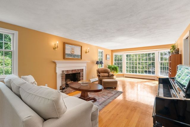 25 Russett Hill Road, Sherborn, MA 01770