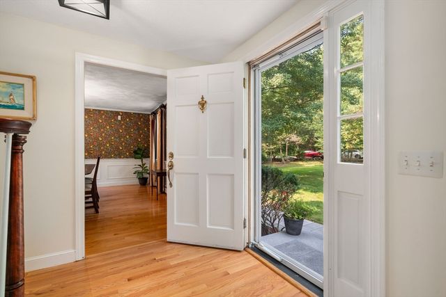 25 Russett Hill Road, Sherborn, MA 01770