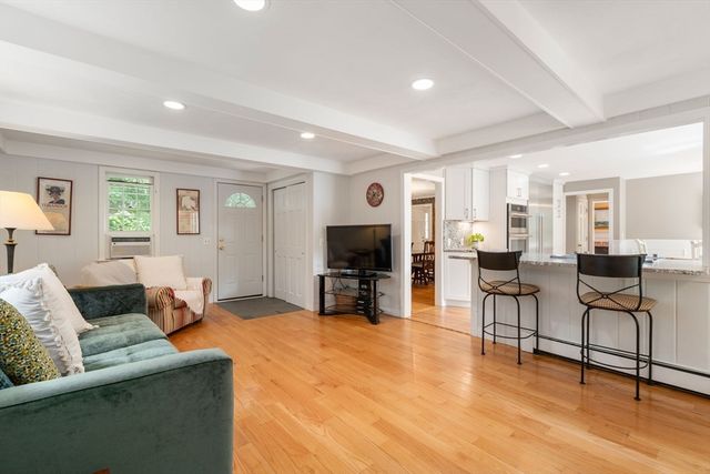 25 Russett Hill Road, Sherborn, MA 01770