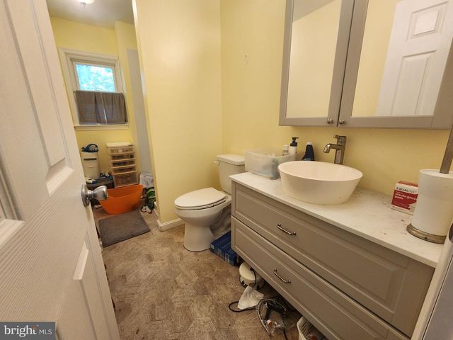 3885 FIRETOWER RD, Felton, DE 19943