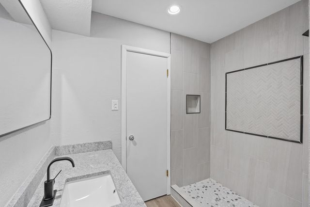 2702 Apache Dr, Big Spring, TX 79720