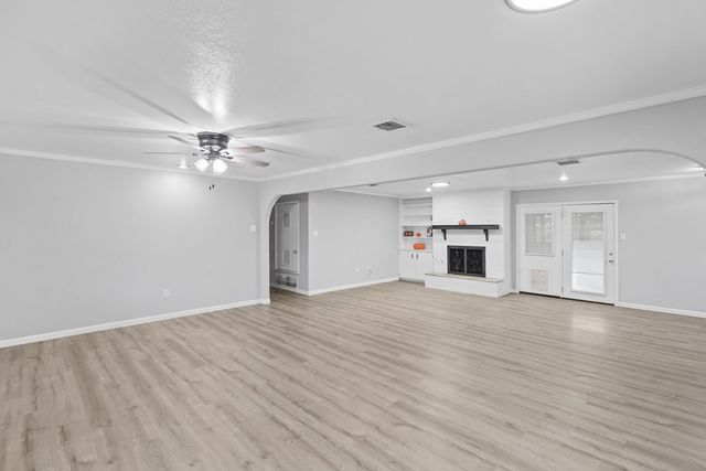 2702 Apache Dr, Big Spring, TX 79720