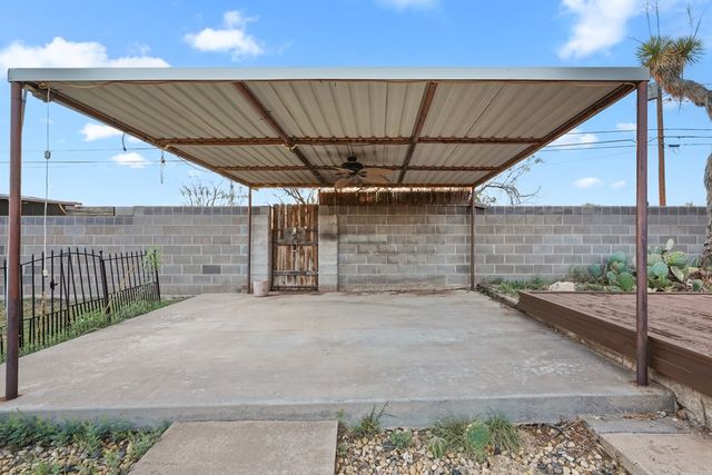 2702 Apache Dr, Big Spring, TX 79720