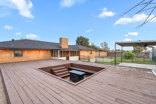 2702 Apache Dr, Big Spring, TX 79720