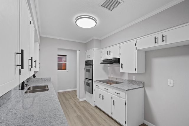 2702 Apache Dr, Big Spring, TX 79720