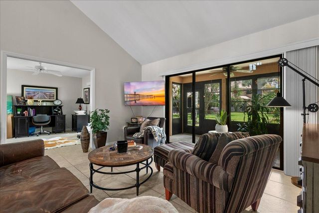 6111 SE Georgetown Place, Hobe Sound, FL 33455