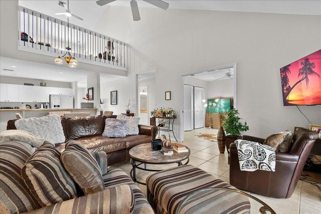 6111 SE Georgetown Place, Hobe Sound, FL 33455