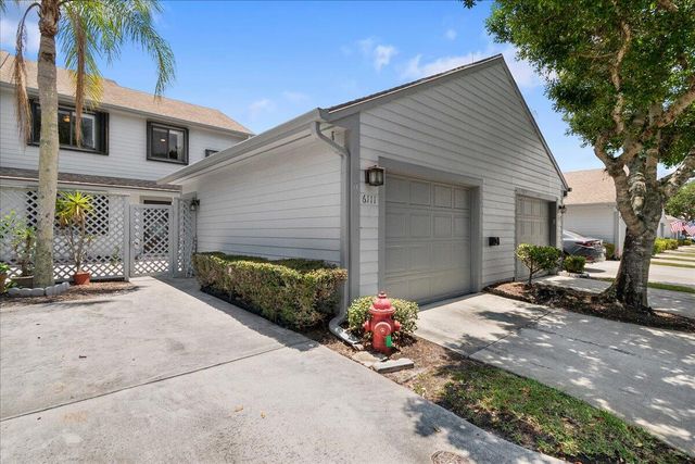 6111 SE Georgetown Place, Hobe Sound, FL 33455