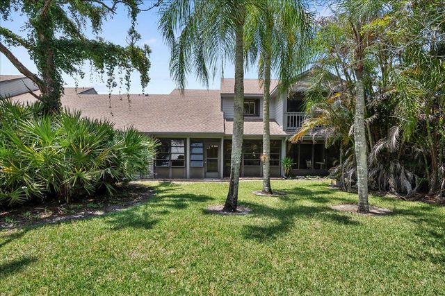 6111 SE Georgetown Place, Hobe Sound, FL 33455
