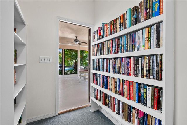 6111 SE Georgetown Place, Hobe Sound, FL 33455