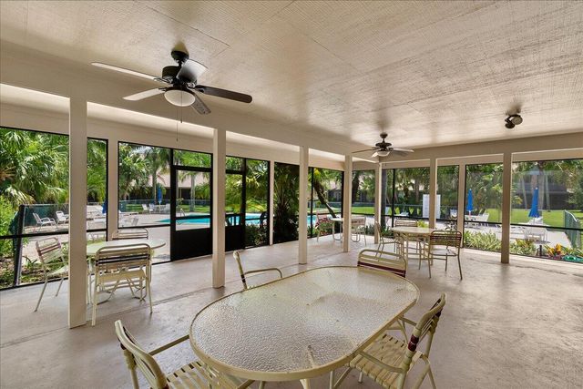 6111 SE Georgetown Place, Hobe Sound, FL 33455