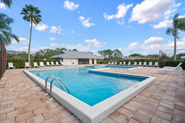 6111 SE Georgetown Place, Hobe Sound, FL 33455