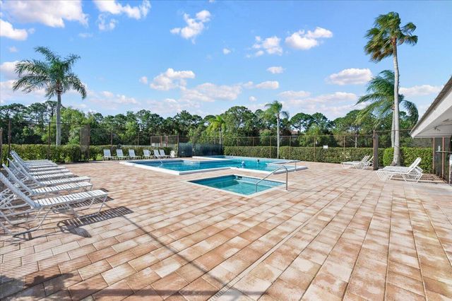 6111 SE Georgetown Place, Hobe Sound, FL 33455