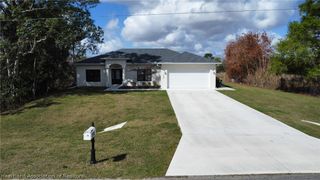 1240 S Avon Estates Boulevard, Avon Park, FL 33825