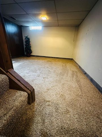 22935 Gary Ln Lane, Saint Clair Shores, MI 48080