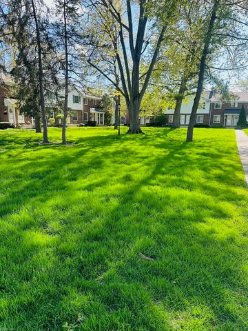 22935 Gary Ln Lane, Saint Clair Shores, MI 48080