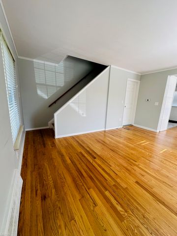22935 Gary Ln Lane, Saint Clair Shores, MI 48080