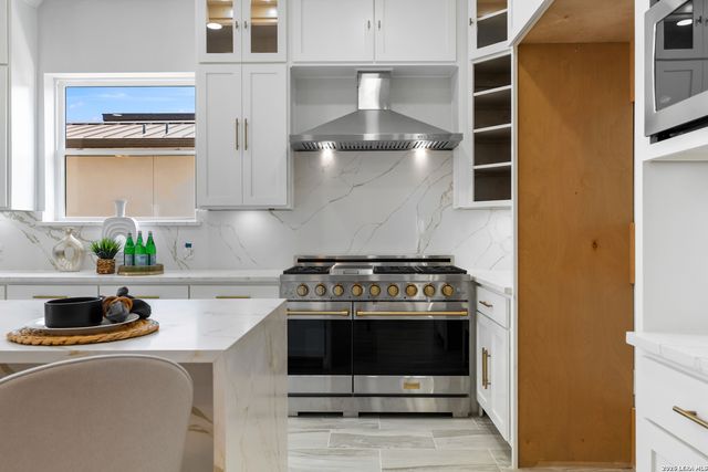 7310 Cresta Bulivar, San Antonio, TX 78256