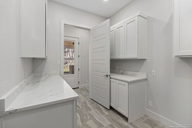 7310 Cresta Bulivar, San Antonio, TX 78256