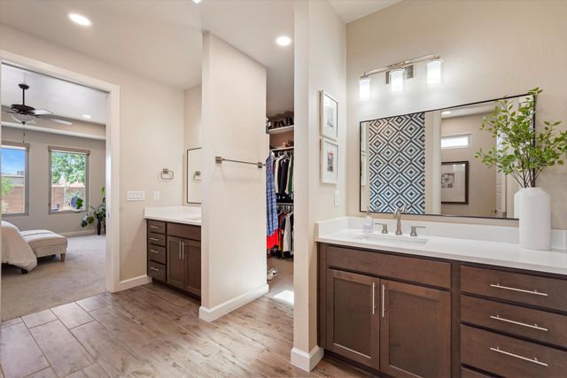 6527 Vista Del Prado Road NW, Albuquerque, NM 87120