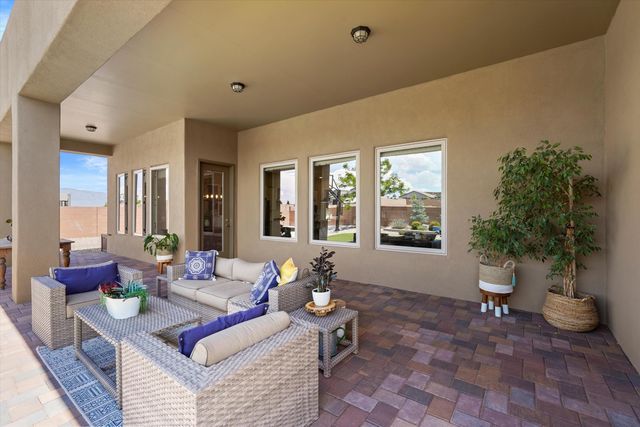 6527 Vista Del Prado Road NW, Albuquerque, NM 87120