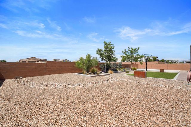 6527 Vista Del Prado Road NW, Albuquerque, NM 87120