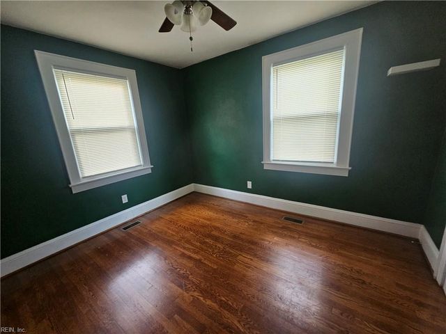 2615 Somme AVE, Norfolk, VA 23509